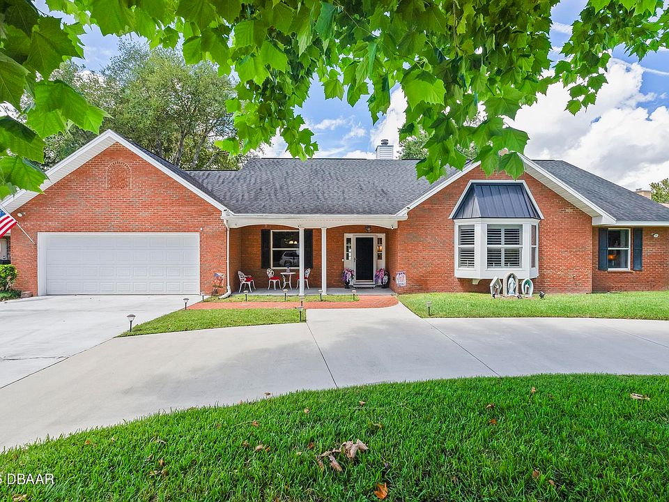 1st image of 27 Winding Creek Way
