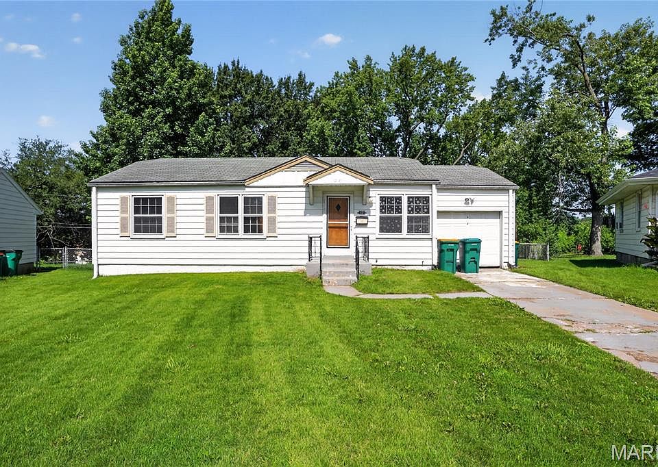 1st image of 10151 Dwight Dr