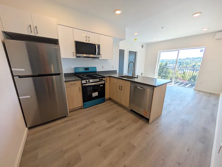 Valhalla Apartments — Photo 1
