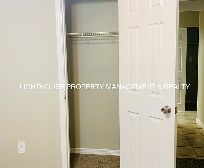 466 Crabapple Ct #D — Photo 4