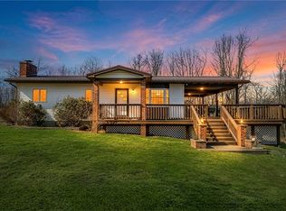 151 Cemetery Hill Rd, Dilliner, PA 15327