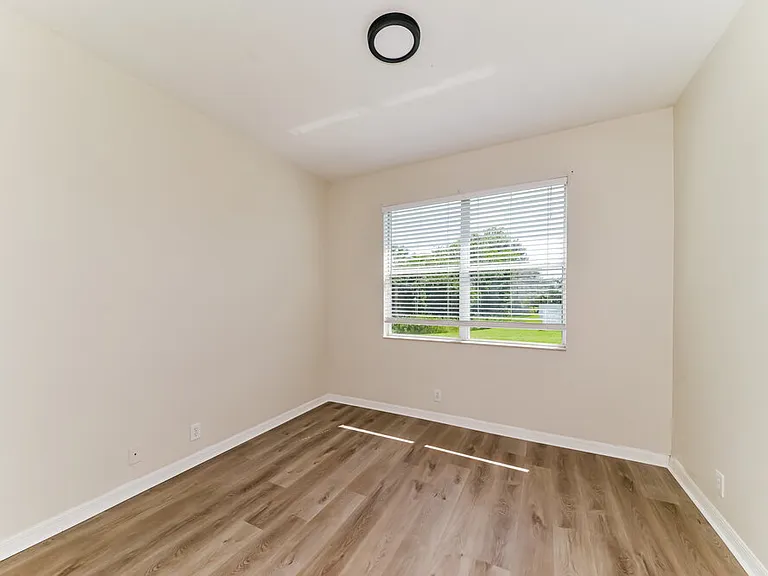 12544 30th Street Cir E — Photo 12