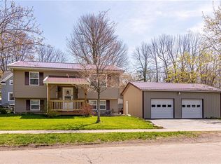 34 Gaylord St, Sodus, NY 14551