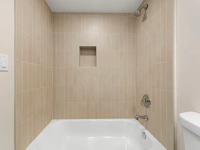 3020 E 3rd St #15 — Photo 27