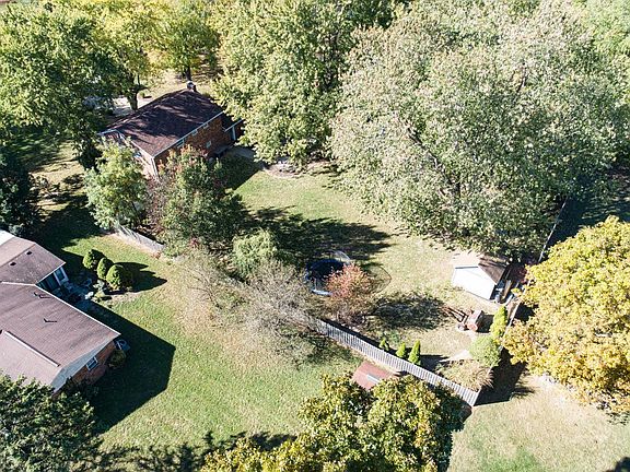 2nd image of 8208 Moubray Dr