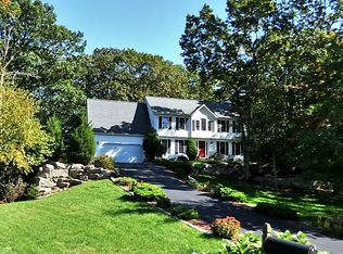 33 Milton Rd, Quaker Hill, CT 06375