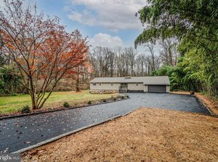 4 Meteor Ln, Newark, DE 19711