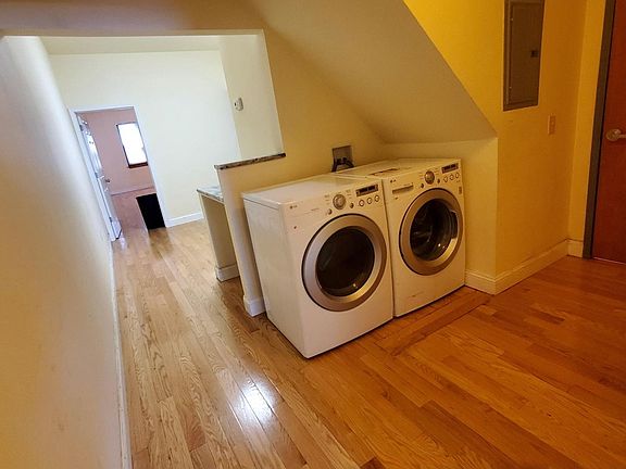 4th image of 1336 W Girard Ave Unit 1