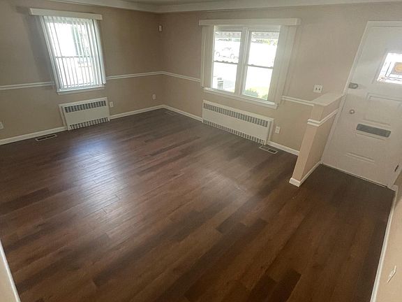 3rd image of 751 Kimball Ave #1STFLOOR