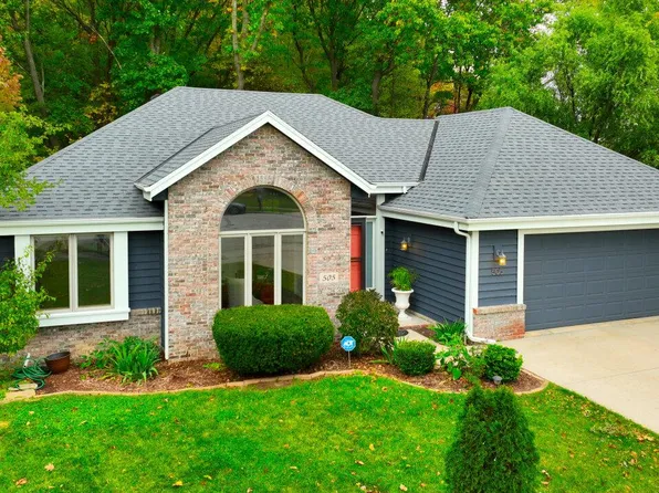 505 Saras COURT, Slinger, WI 53086