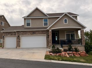 452 S Sunset Ridge Dr, North Salt Lake, UT 84054
