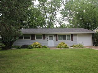 910 Green Ave, Normal, IL 61761