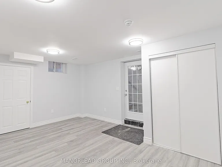 17 Raithby Cres #BASEMENT — Photo 4