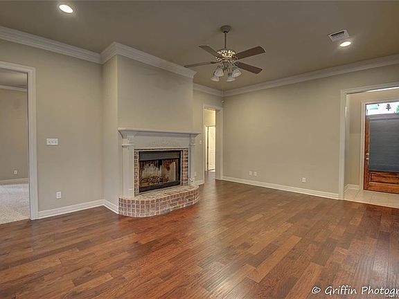 2nd image of 6018 Kateland Cir