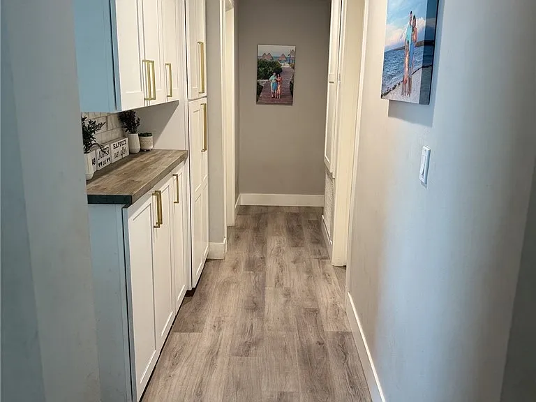2447 Clarke Ave — Photo 7