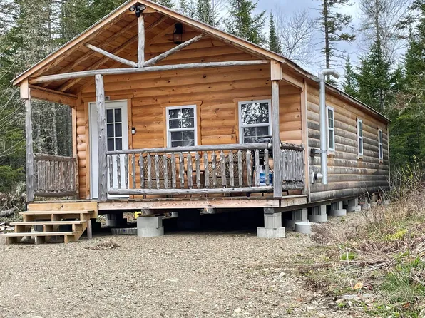 2184 South Princeton Road, Baileyville, ME 04694