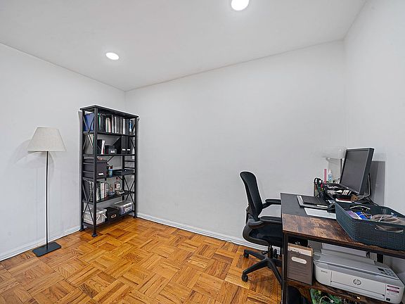 5th image of 1010 Sherman Ave APT 1F