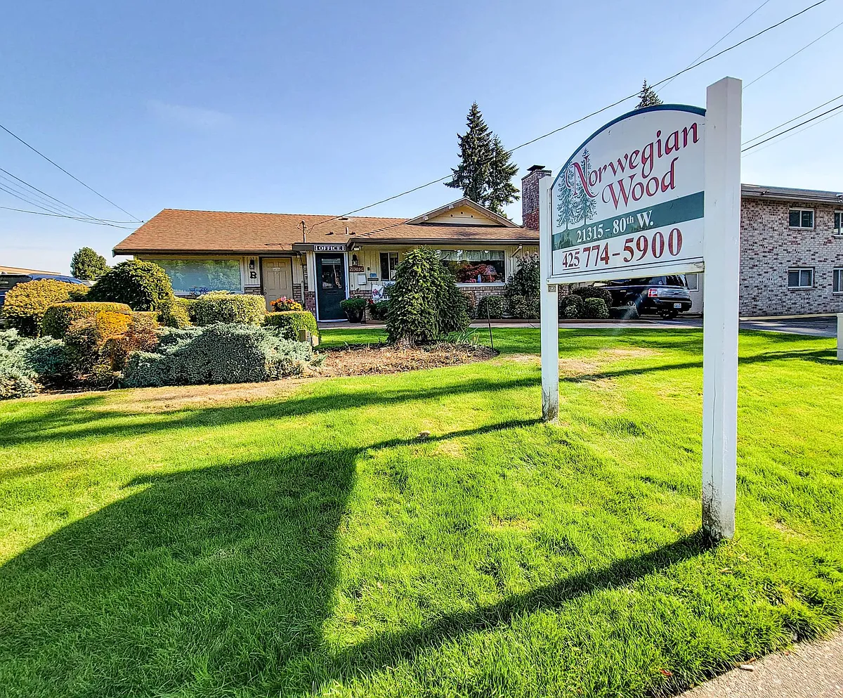 Norwegian Wood Apartments. Call Erinn today! - 80th Ave W