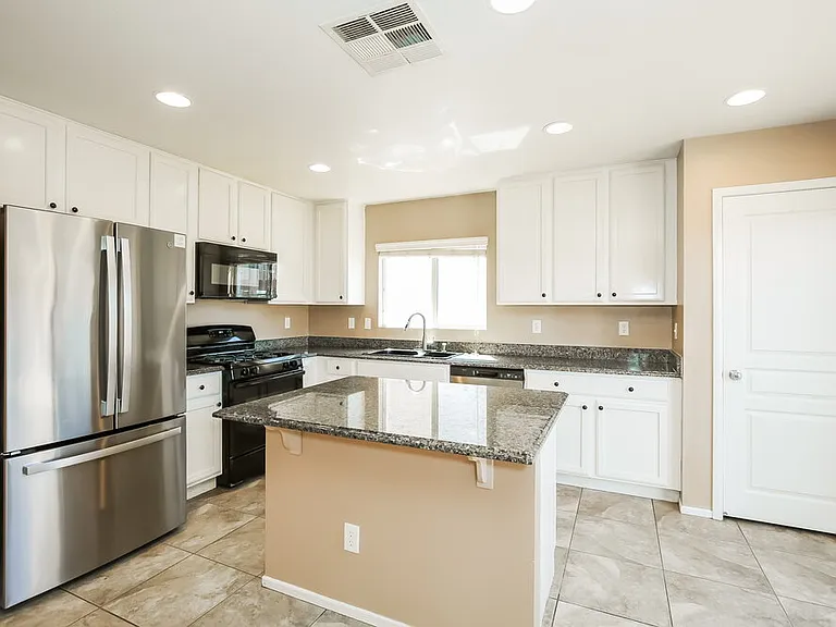 9434 Blooming Grove Ave — Photo 9