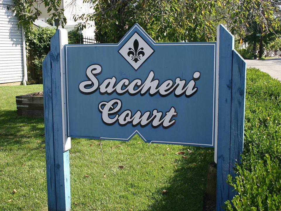 1st image of 10 Saccheri Ct