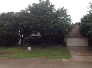 3305 Timberview Dr, Denton, TX 76210