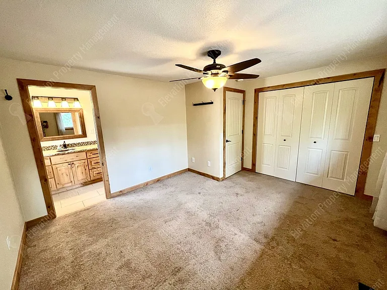 61121 Echo Hollow Rd — Photo 11