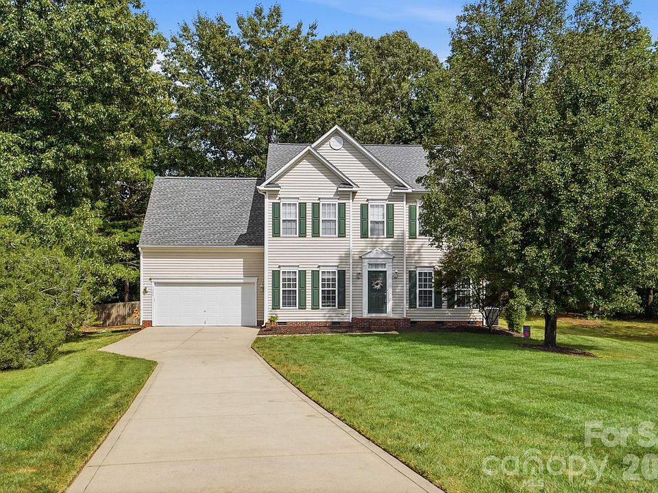 1st image of 7202 Red Bush Ct