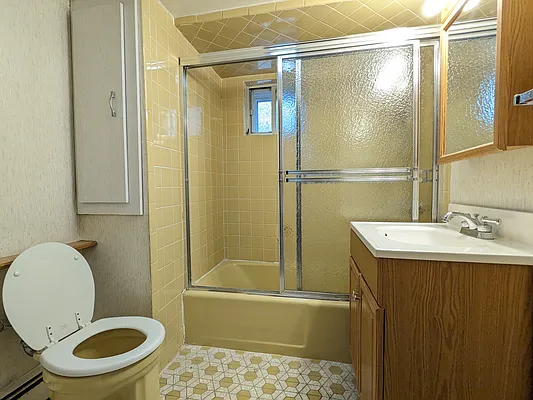 Rented by Lexington Real Estate Group | media 7