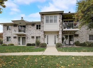 66 Ponwood Cir APT G, Madison, WI 53717