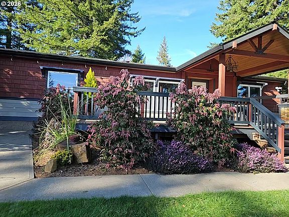 2nd image of 1072 Labarre Rd