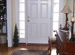 213 E Sand Hills Dr, Wilmington, NC 28409