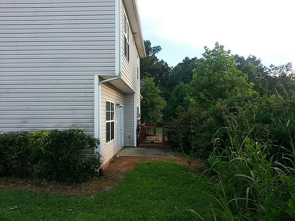 3rd image of 112 Egerton Dr