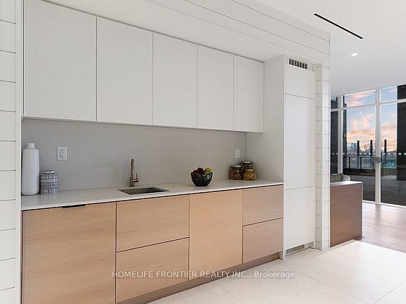 5th image of 5 Defries St #305