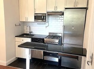 19 W 8th St APT 5, New York, NY 10011