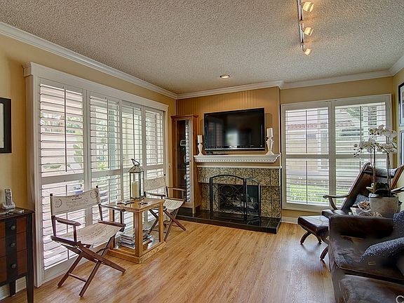 4th image of 5092 Hampton Ct