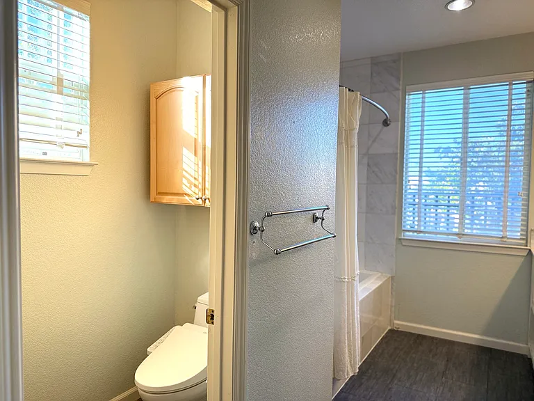 5822 Chambertin Dr — Photo 30