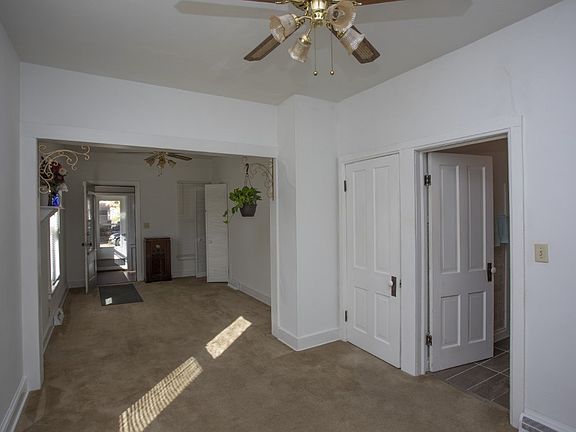 4th image of 1503 Greenwood Ave