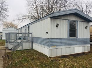 57 Carroll Wood Dr, Wood River, IL 62095