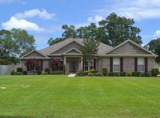 5513 Heatherton Rd, Milton, FL 32570