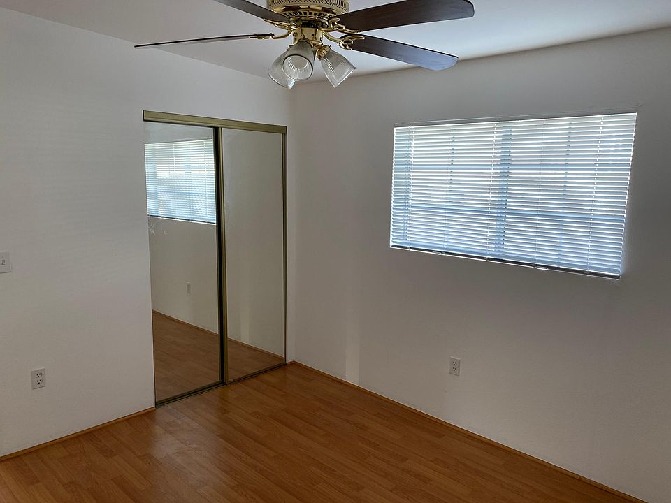 1st image of 834 E Chestnut St #2
