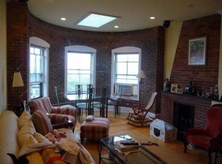 36 Hancock St #U7A, Boston, MA 02114