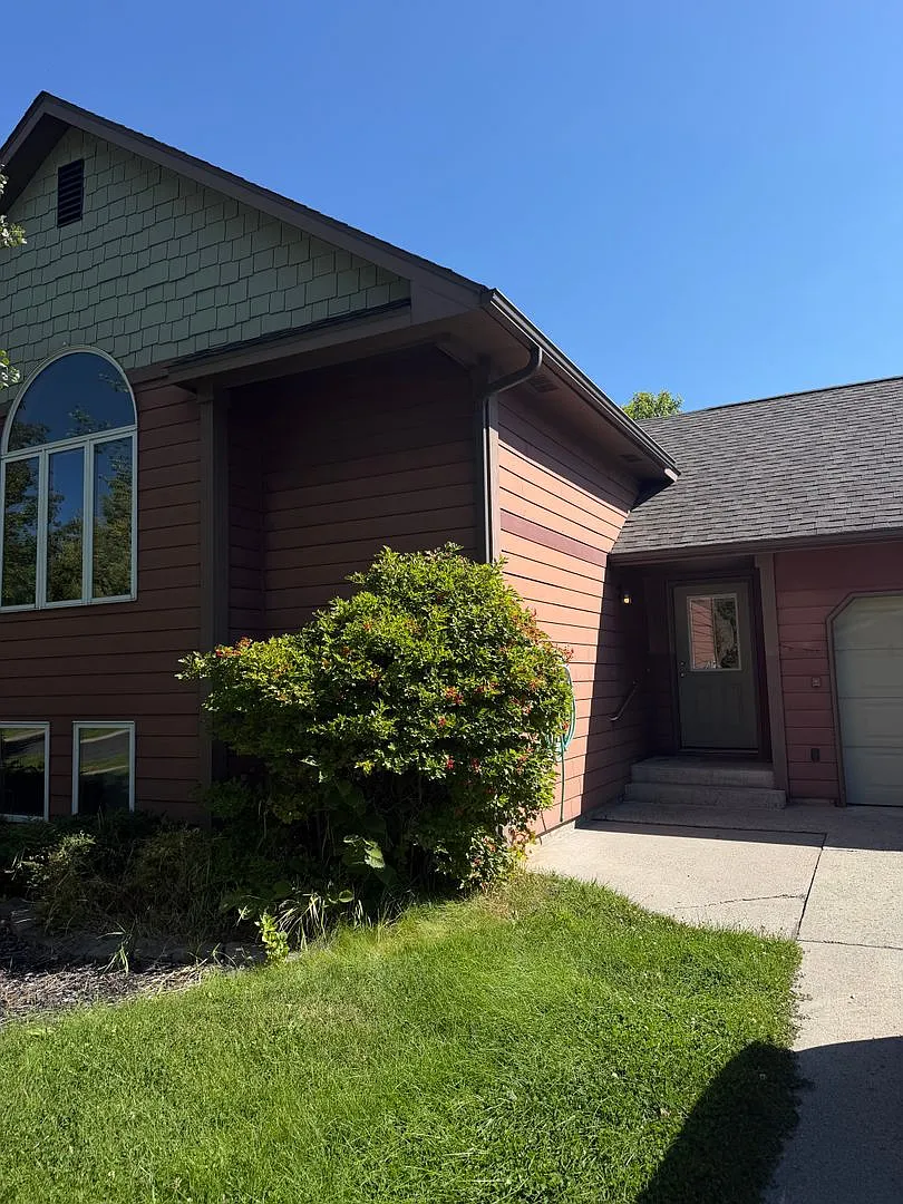 712 N 22nd Street — Photo 1