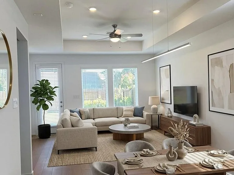 22111 Strathfield Cir — Photo 10