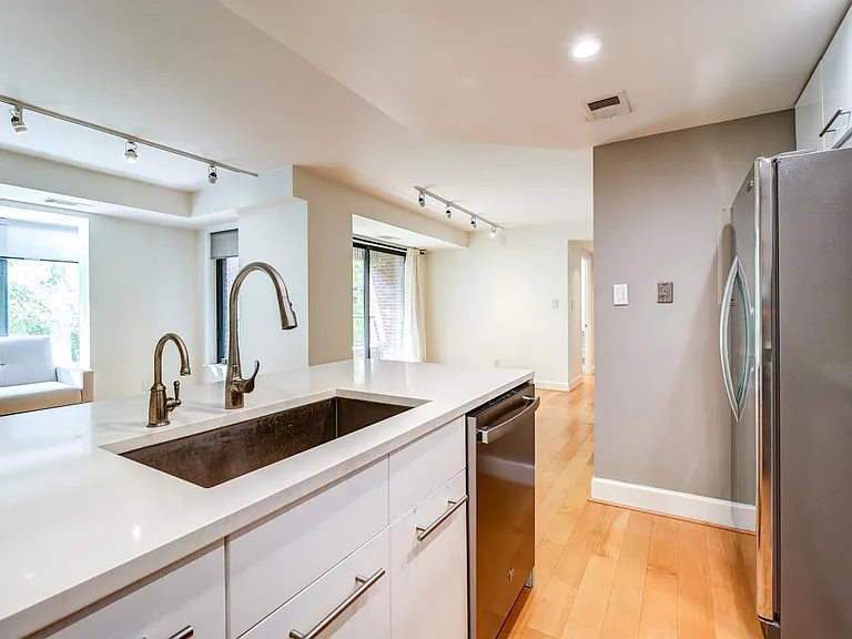 1080 Wisconsin Ave NW #2019 — Photo 18
