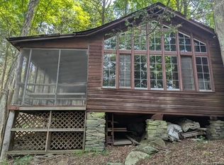 131 Old Plank Rd, Sparrow Bush, NY 12780