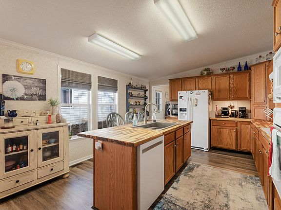 5th image of 392 Kiawa Dr