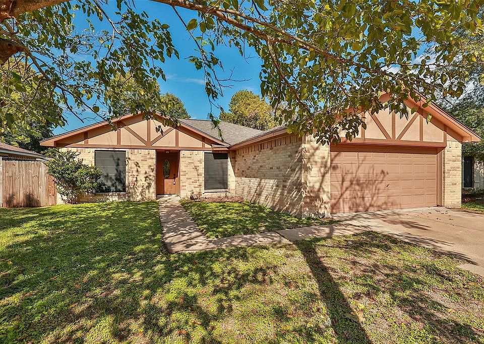 1st image of 19438 Cypress Harbor Dr