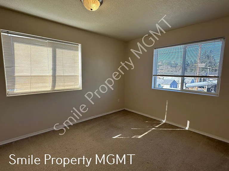 13450 SE Division St — Photo 6
