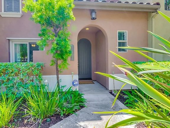 4th image of 2534 Escala Cir