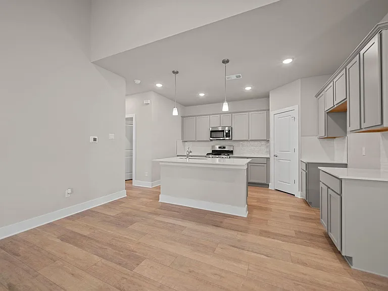 219 Pinnacle Ln — Photo 17